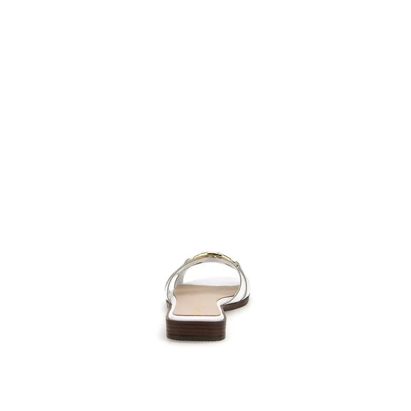 GUESS SANDALO LOGO ORO PELLE BIANCA